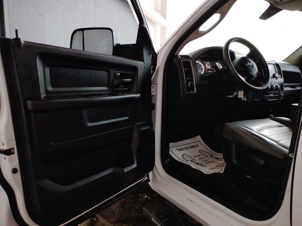 Used 2015 RAM 5500 Tradesman w/ Cold Weather Group AWD/4WD image 20