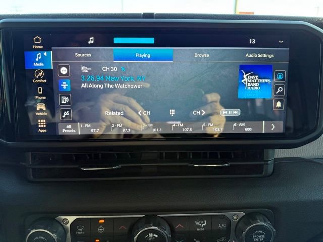 Used 2024 Jeep Wrangler Willys image 19