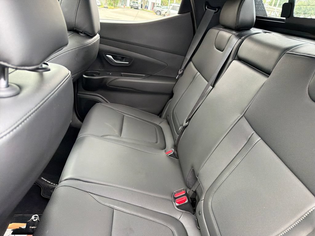 Used 2024 Hyundai Santa Cruz Night AWD/4WD image 32