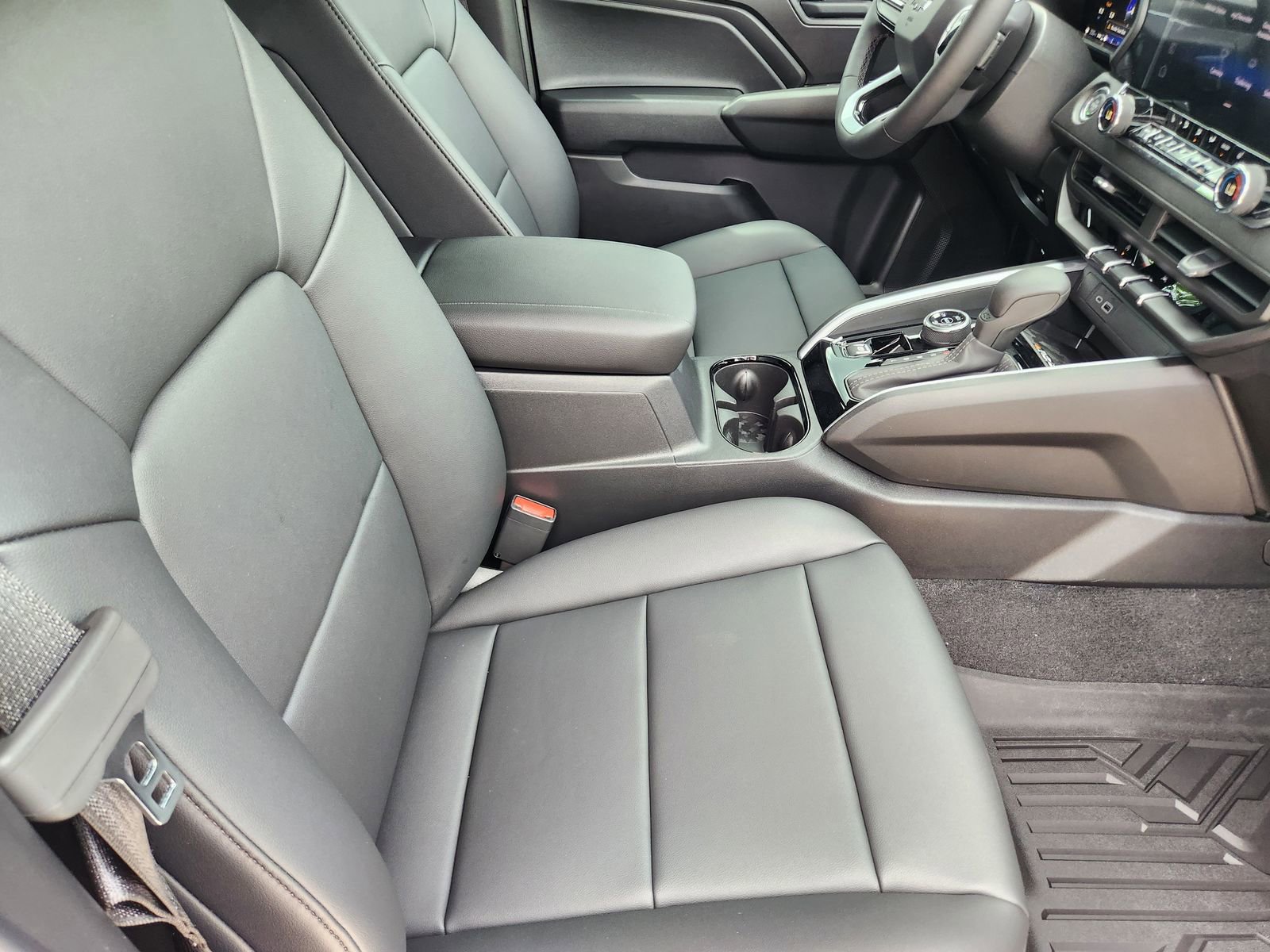 New 2026 Chevrolet Colorado Trail Boss AWD/4WD image 14