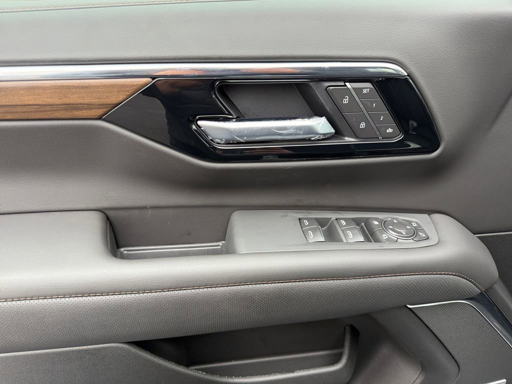 New 2026 Chevrolet Tahoe High Country image 10