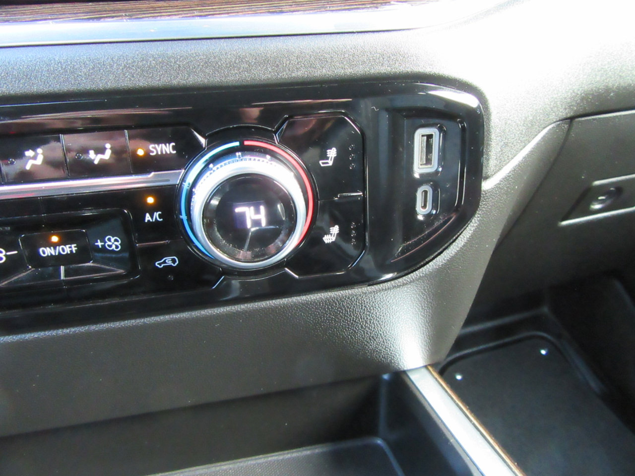 Used 2022 GMC Sierra 1500 Elevation image 46