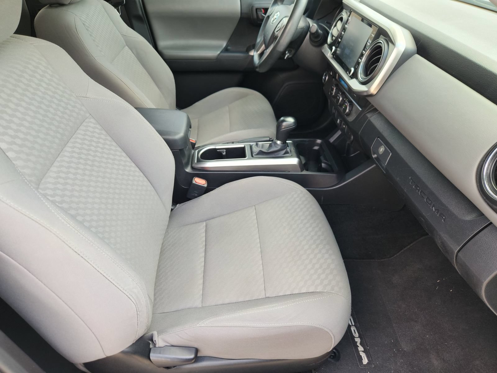 Used 2023 Toyota Tacoma SR5 RWD image 12