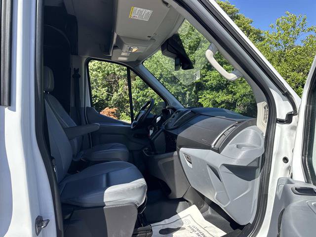Used 2018 Ford Transit 250 148 Medium Roof RWD image 30