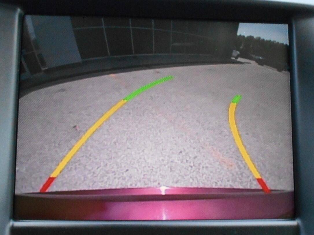 Used 2015 Chrysler 200 C w/ Navigation & Sound Group I FWD image 9