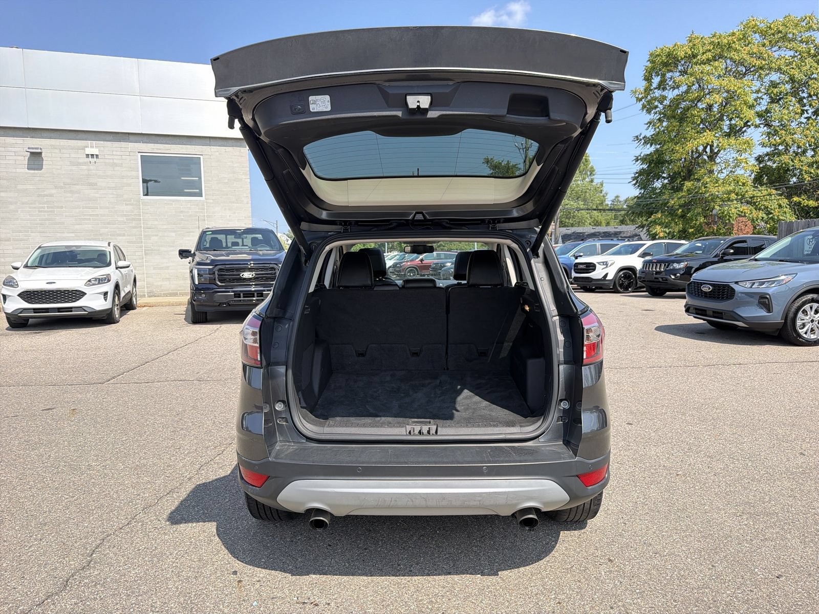 Used 2017 Ford Escape Titanium FWD image 37