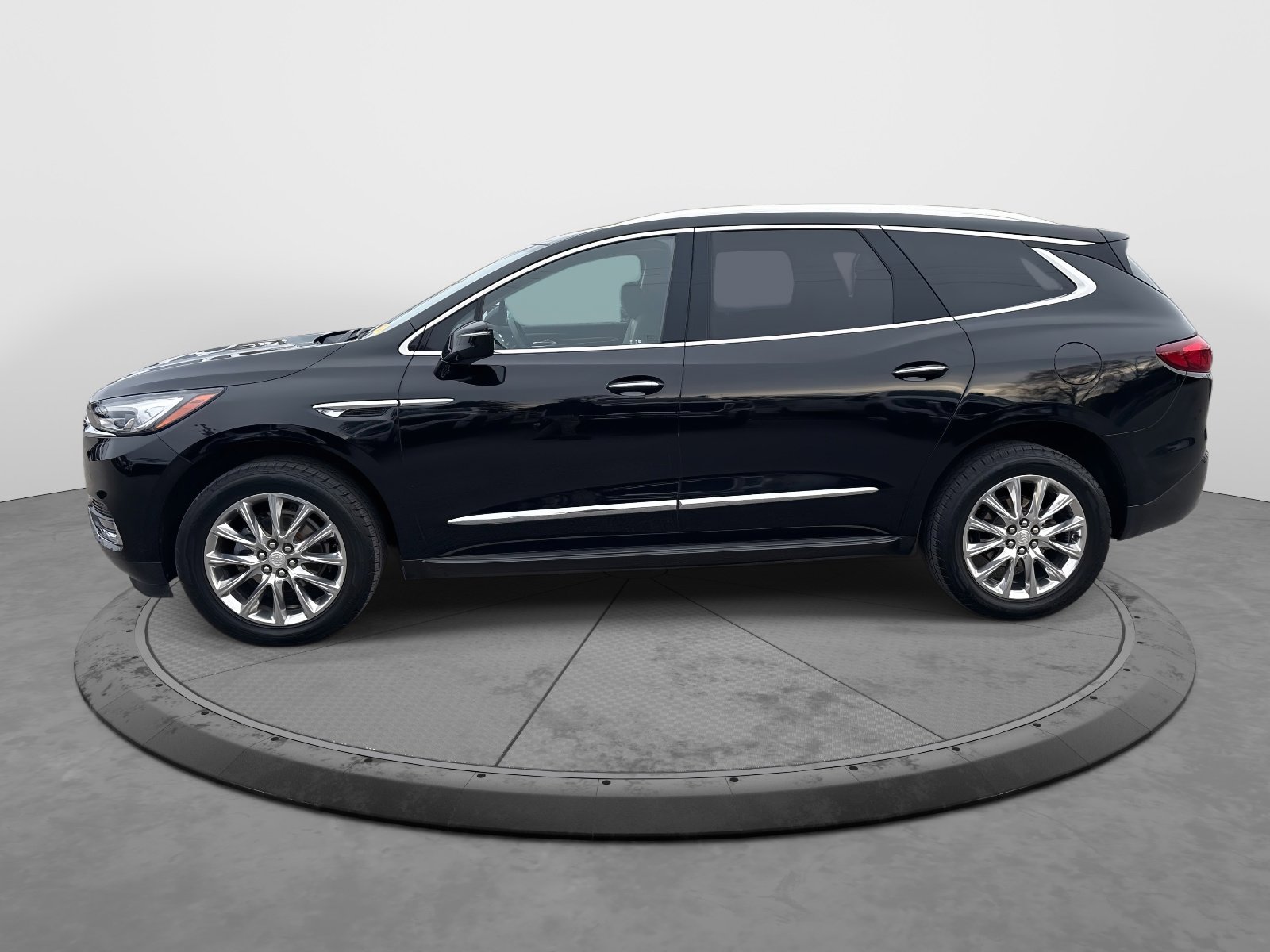 Used 2020 Buick Enclave Premium w/ LPO, Luxury Package image 5