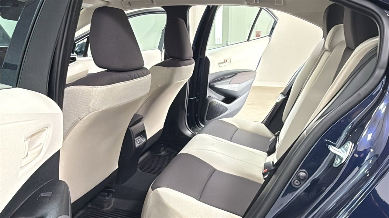 Certified 2025 Toyota Corolla LE image 15