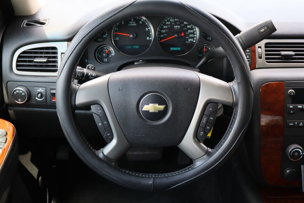 Used 2011 Chevrolet Avalanche LS image 12