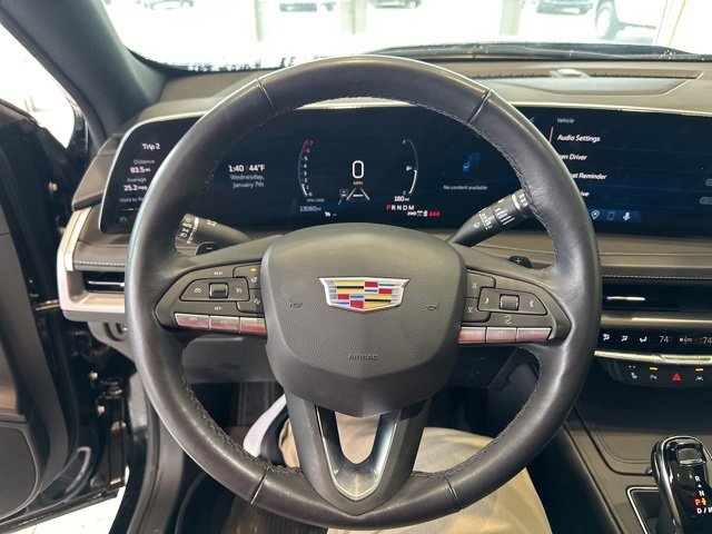 Used 2024 Cadillac XT4 Premium Luxury image 14