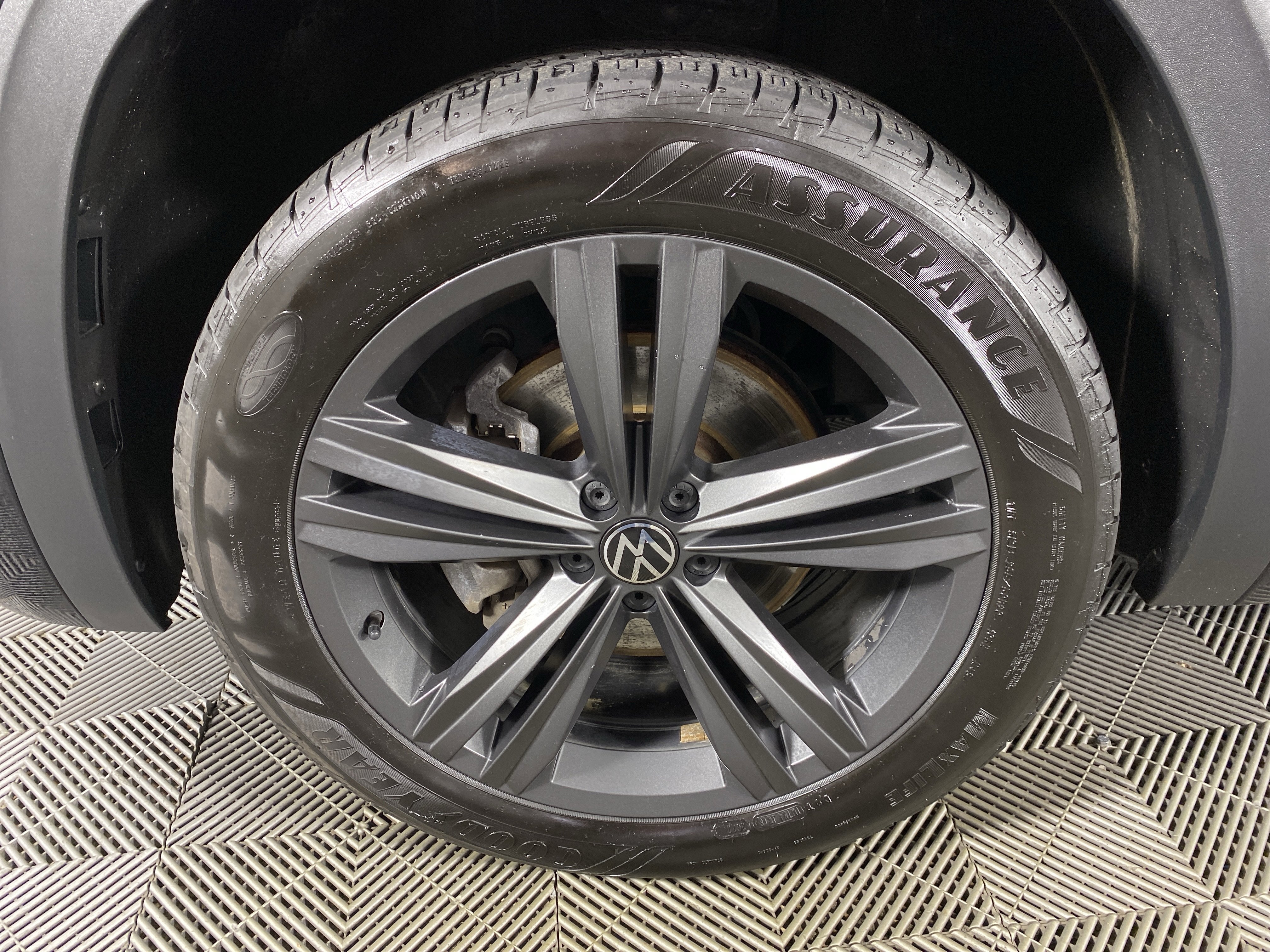 Used 2021 Volkswagen Atlas SE w/ Panoramic Sunroof Package image 13