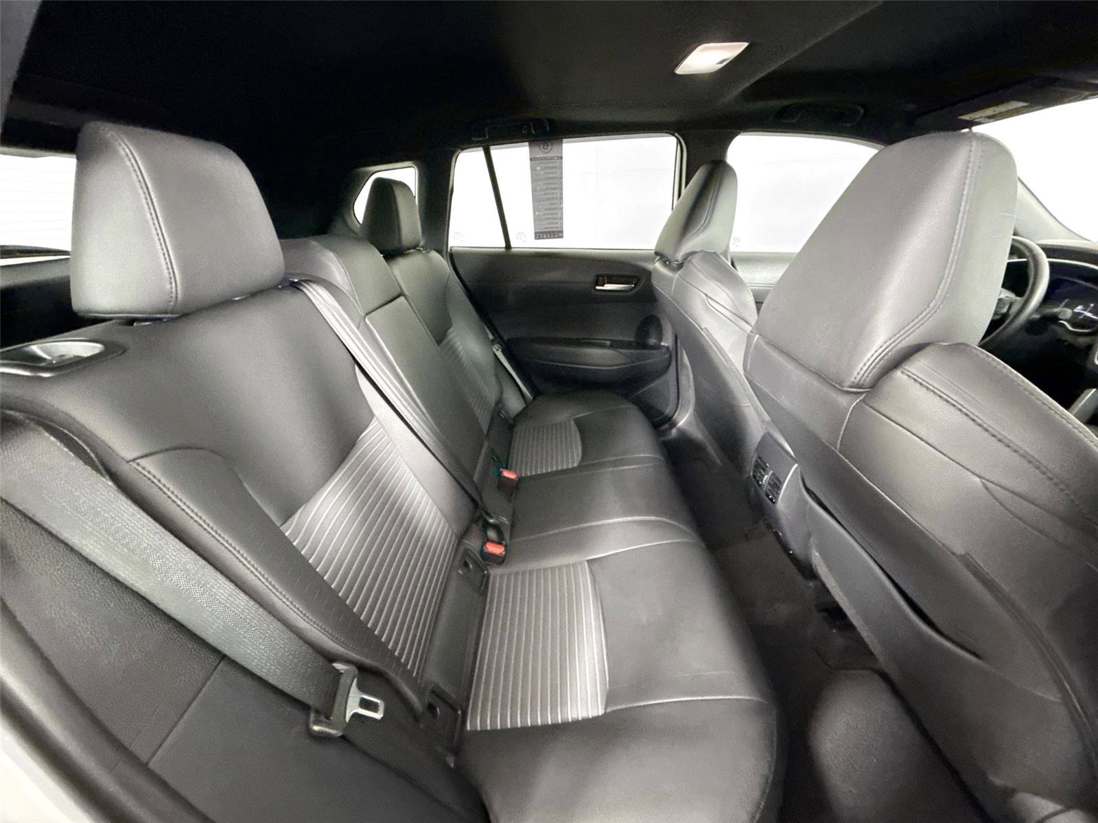 Used 2024 Toyota Corolla Cross XSE w/ Convenience Package image 59