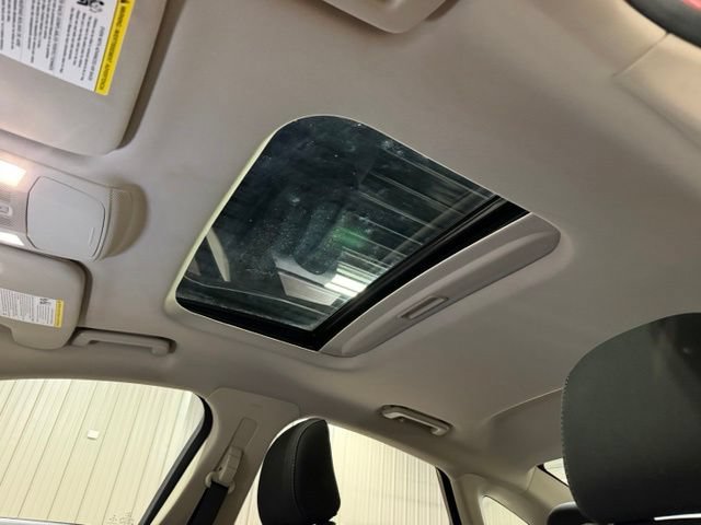Used 2020 Ford Fusion SE FWD image 41