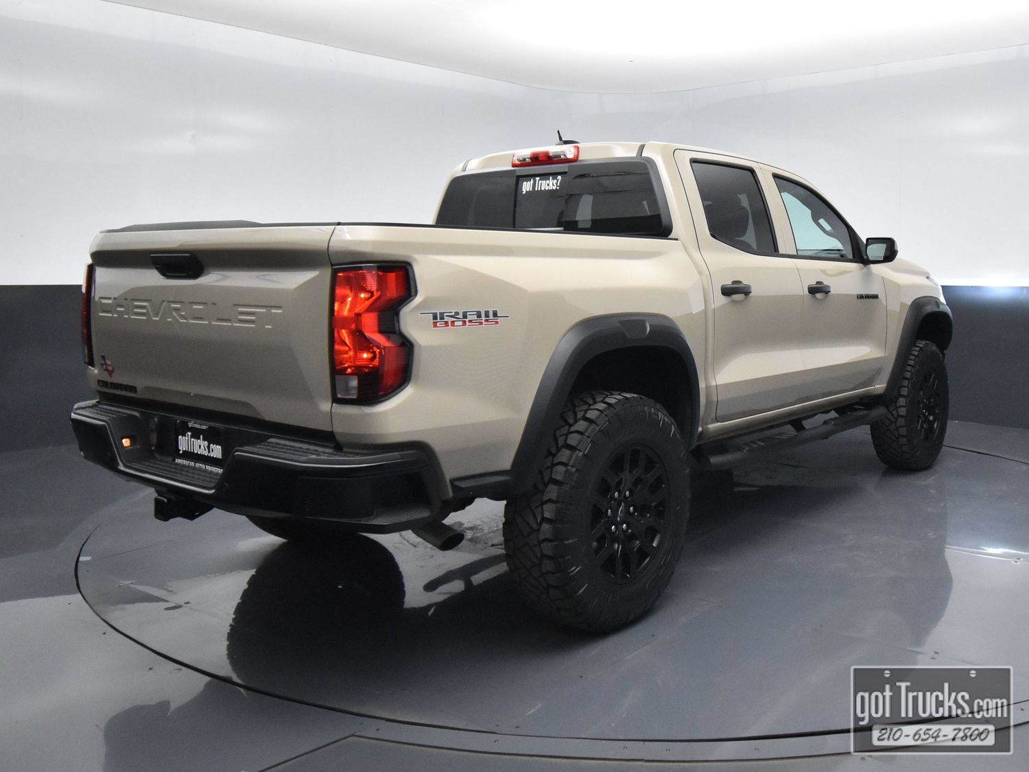 Used 2024 Chevrolet Colorado Trail Boss w/ Advanced Trailering Package AWD/4WD image 50