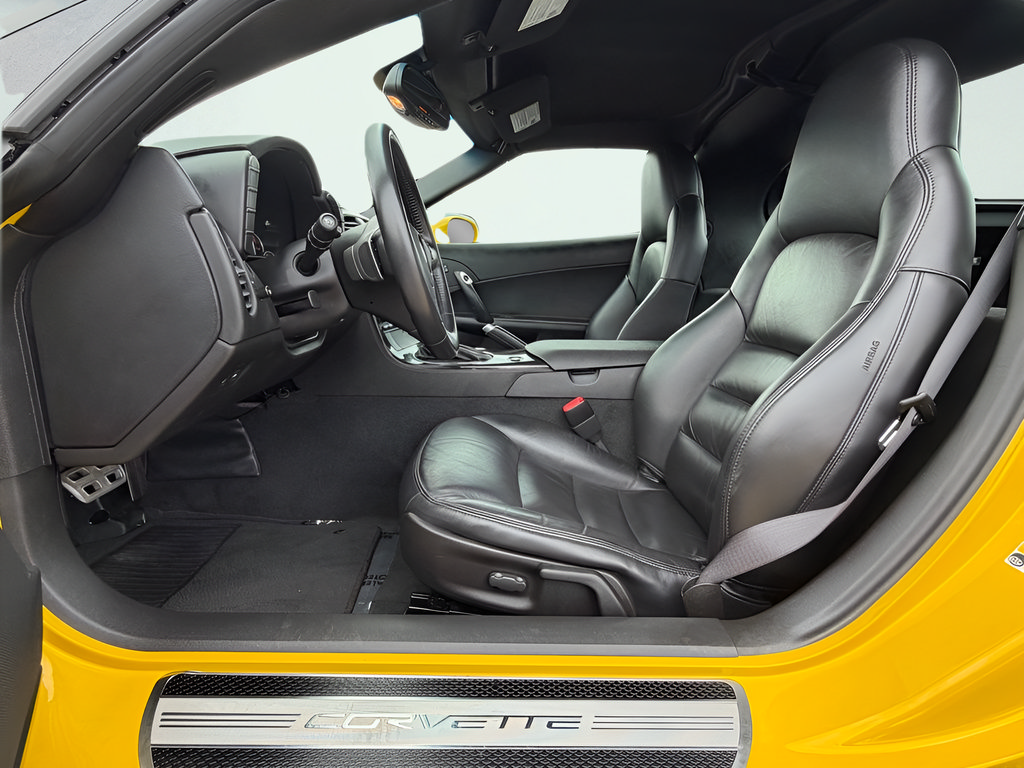 Used 2010 Chevrolet Corvette Grand Sport RWD image 16