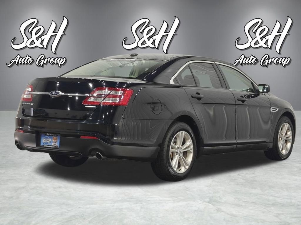 Used 2018 Ford Taurus SE FWD image 21