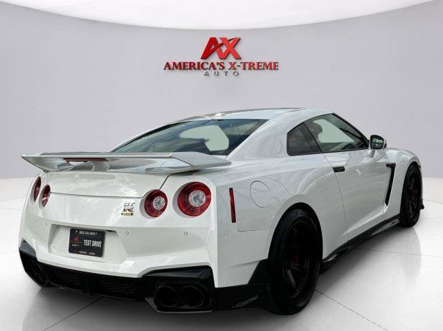 Used 2024 Nissan GT-R w/ Floor Mat Package AWD/4WD image 6