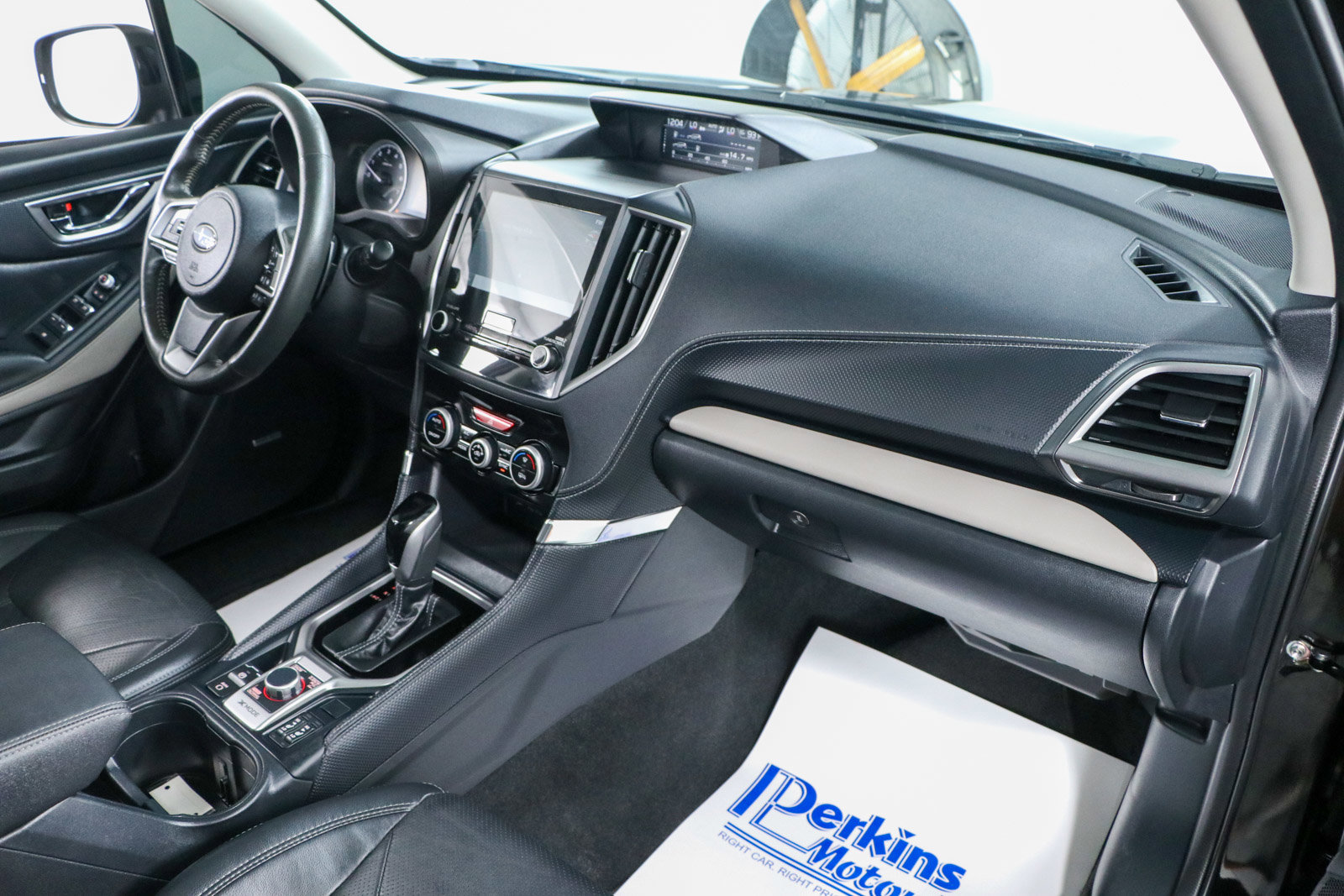 Used 2024 Subaru Forester Limited w/ Convenience Package image 26