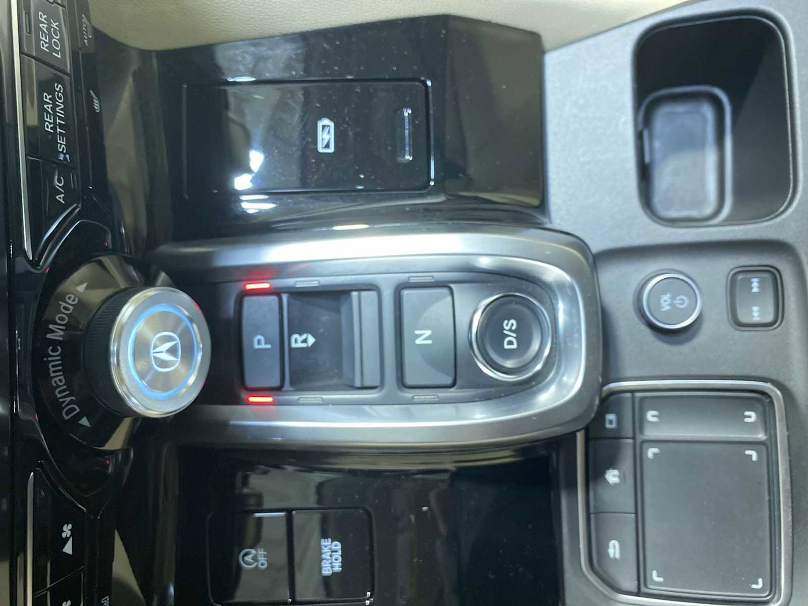 Used 2024 Acura MDX SH-AWD image 17