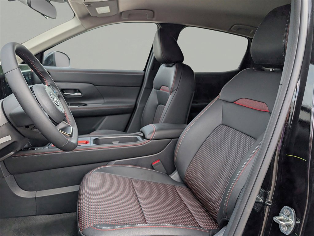 New 2026 Nissan Kicks SR image 18
