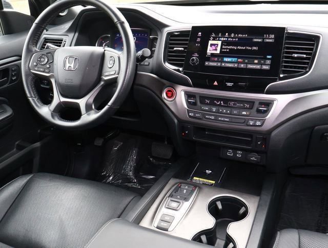 Used 2024 Honda Passport EX-L image 12