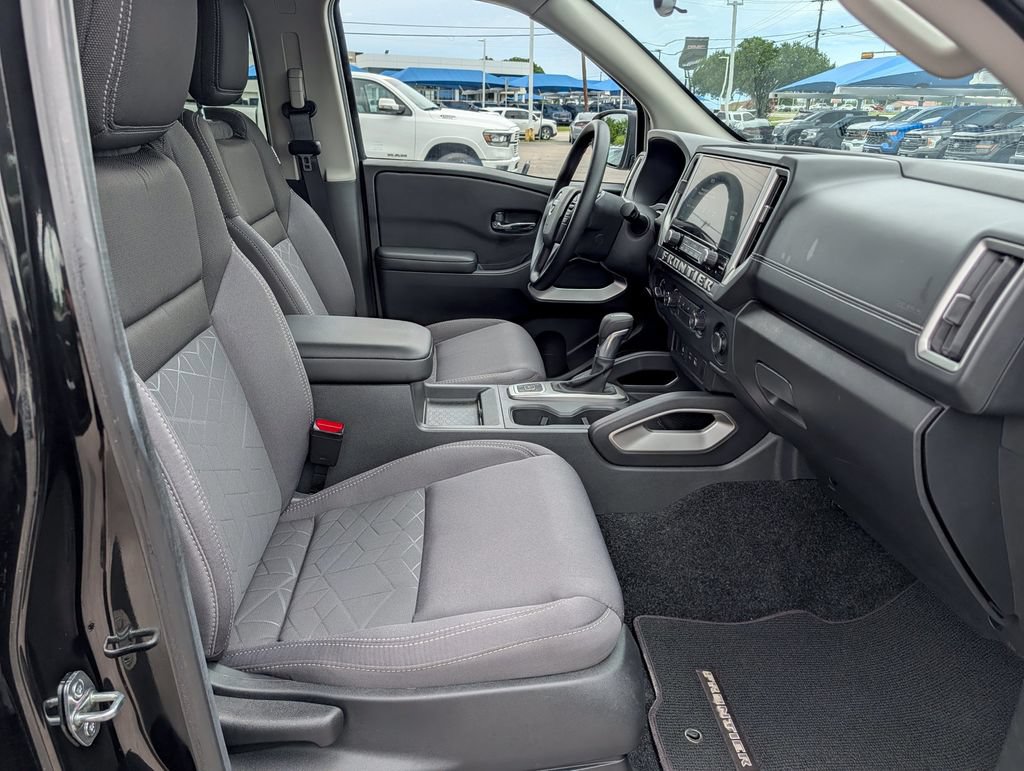 Used 2026 Nissan Frontier SV AWD/4WD image 31