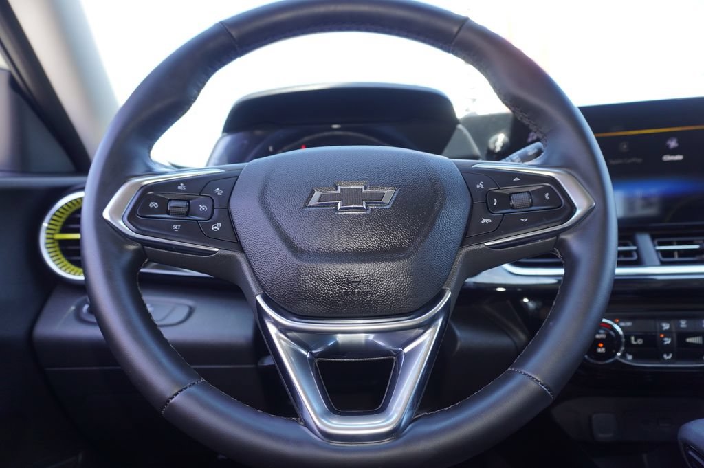 Used 2026 Chevrolet Trax ACTIV w/ Driver Confidence Package FWD image 20