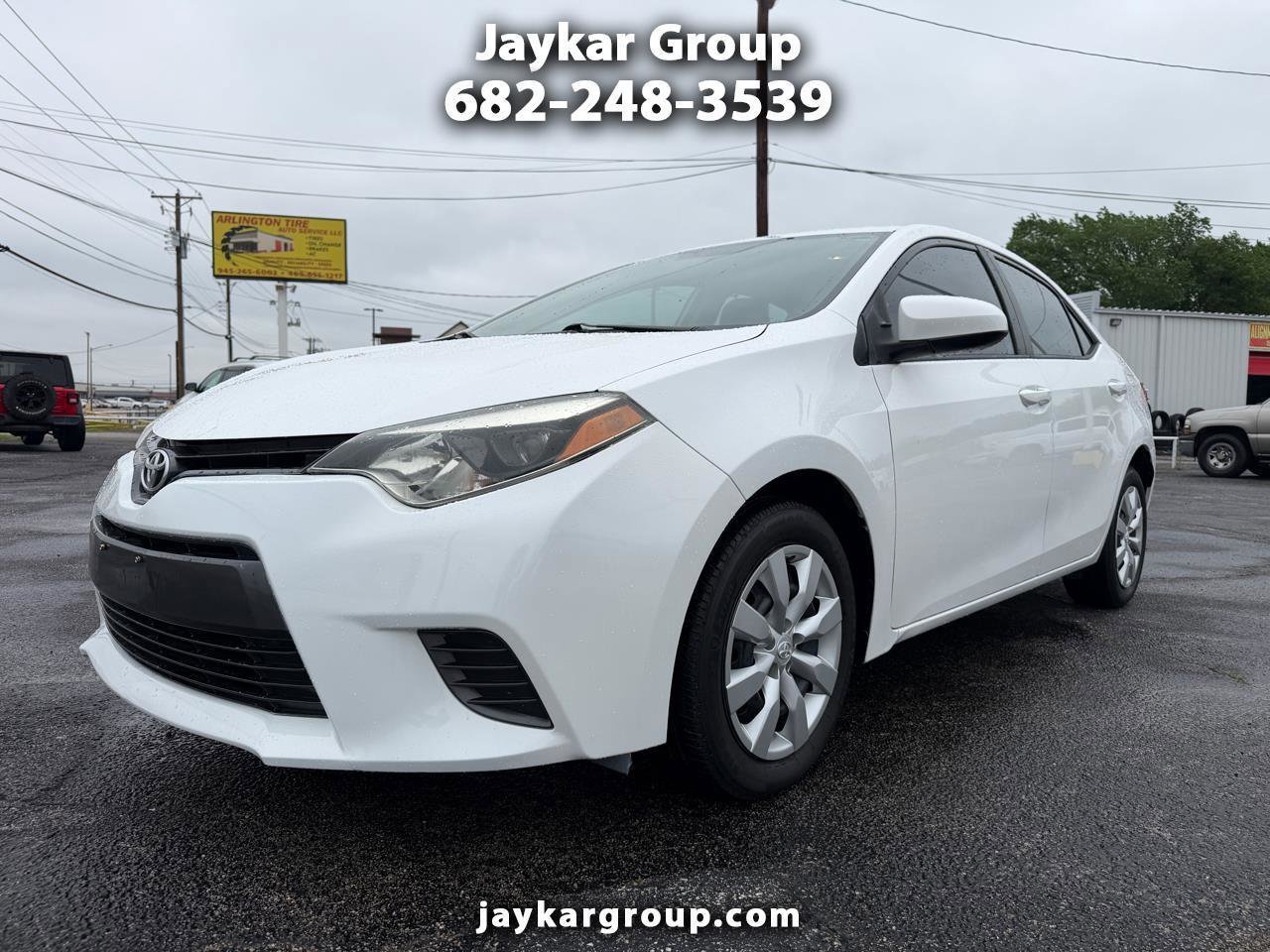 Used 2015 Toyota Corolla LE FWD image 1