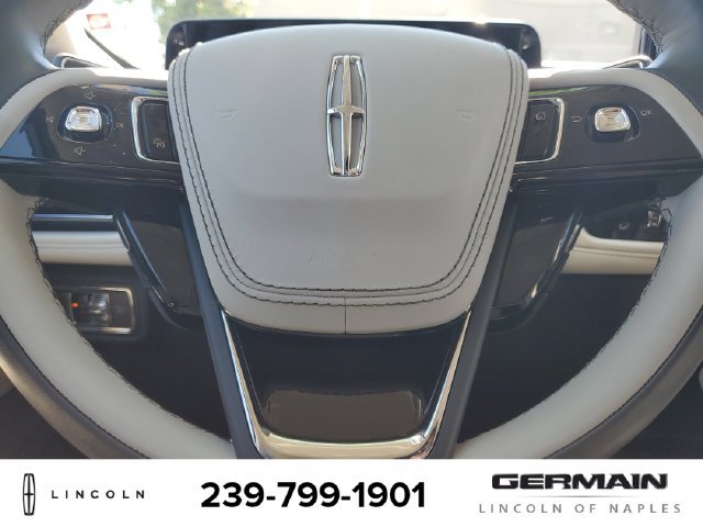 New 2026 Lincoln Aviator AWD w/ Jet Appearance Package image 23