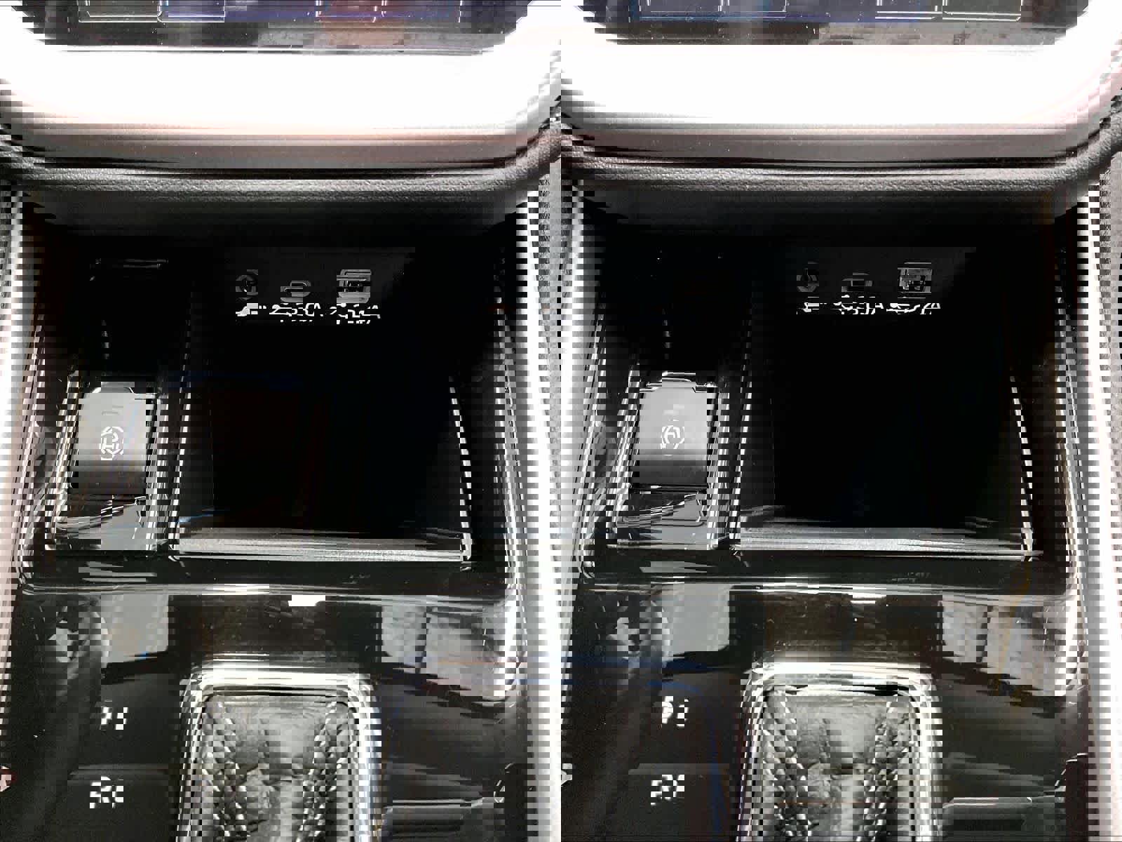 Used 2025 Subaru Outback Premium AWD/4WD image 36