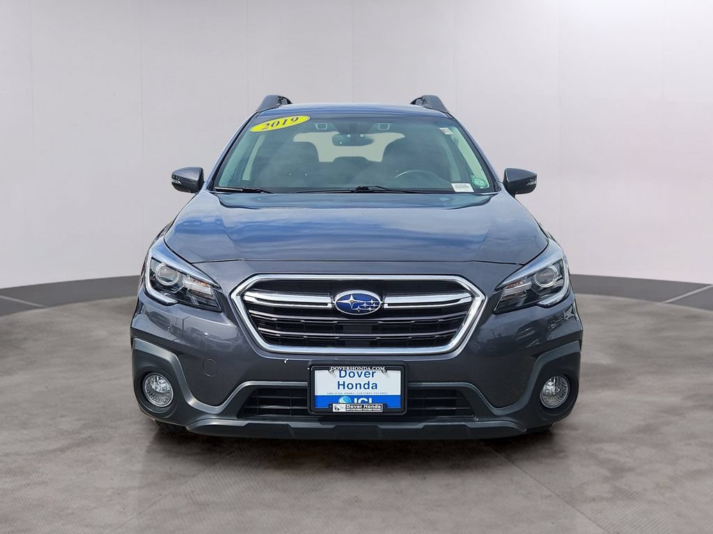 Used 2019 Subaru Outback 3.6R Limited AWD/4WD image 2