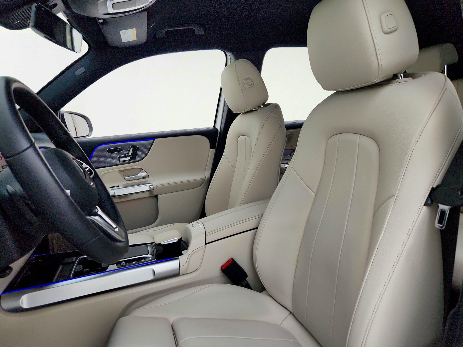 Certified 2023 Mercedes-Benz EQB 300 4MATIC image 19