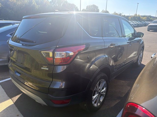 Used 2017 Ford Escape SE FWD image 6