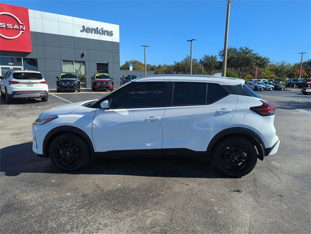 Used 2024 Nissan Kicks SV image 11
