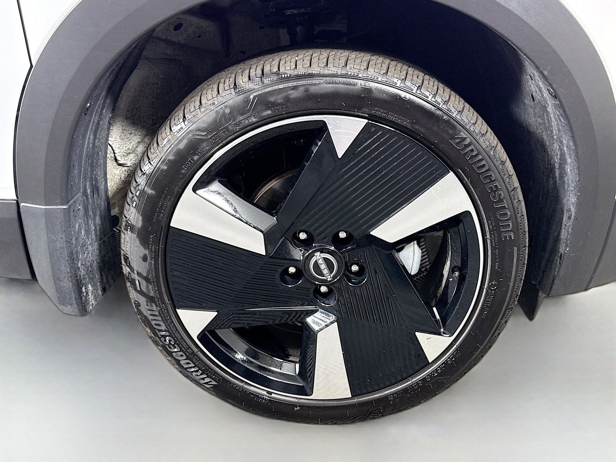 Used 2026 Nissan Kicks SR w/ SR Premium Package FWD image 32