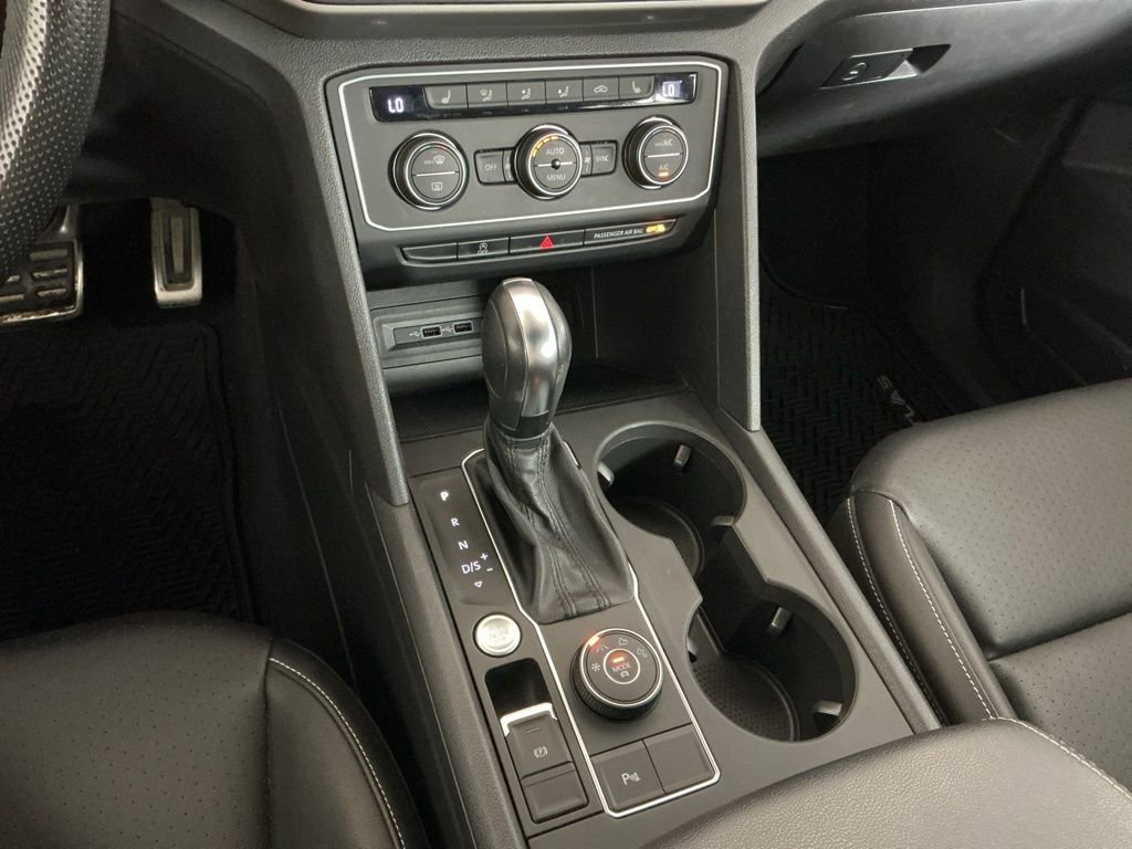 Used 2020 Volkswagen Atlas Cross Sport SE w/ Panoramic Sunroof Package image 14