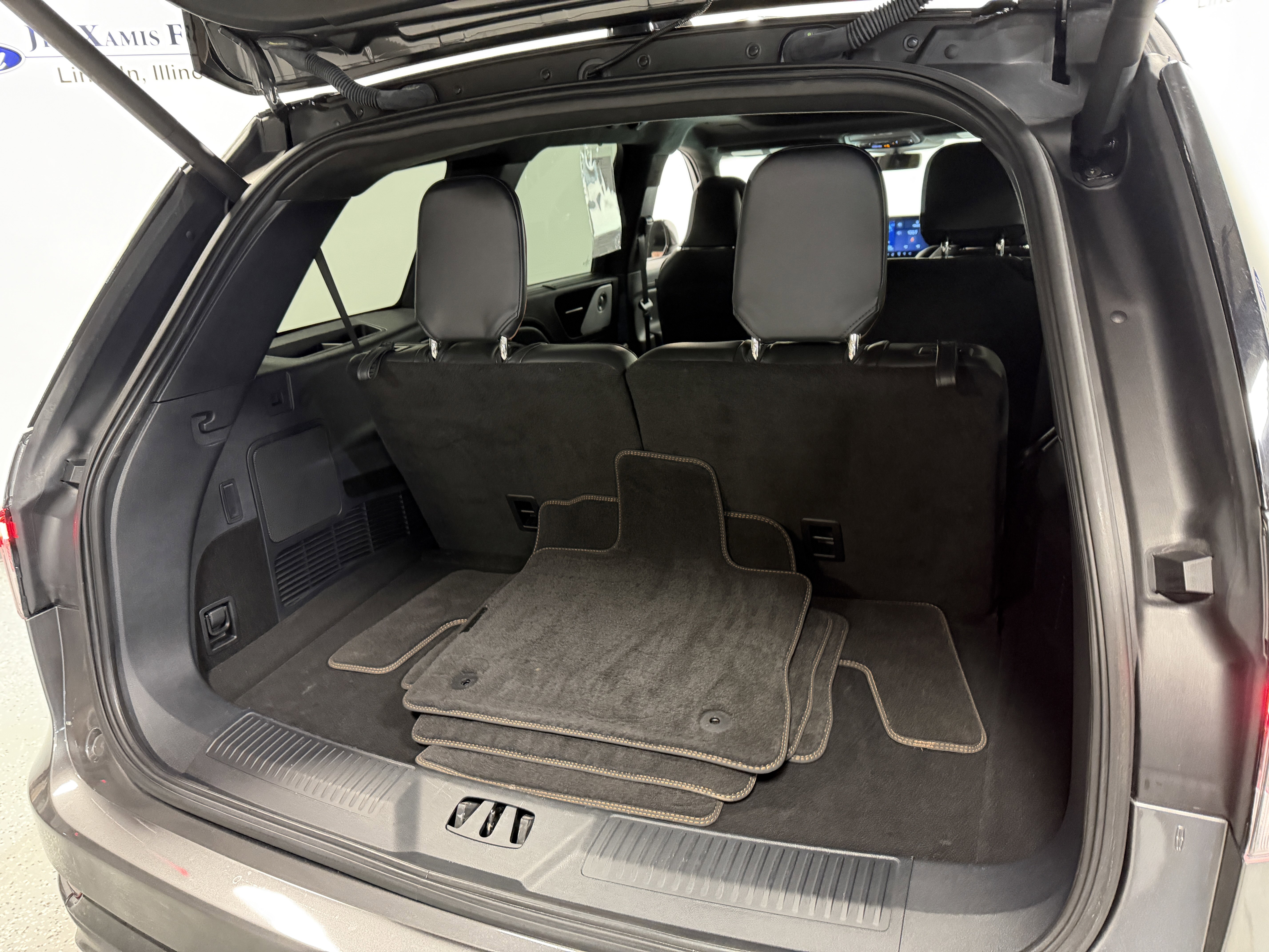 Used 2025 Lincoln Aviator Black Label w/ Black Label Special Edition image 26