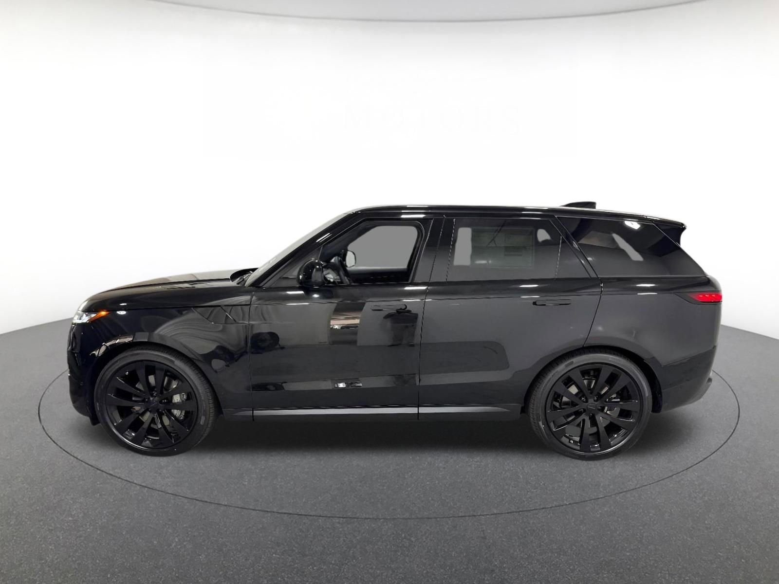 New 2026 Land Rover Range Rover Sport SE image 2