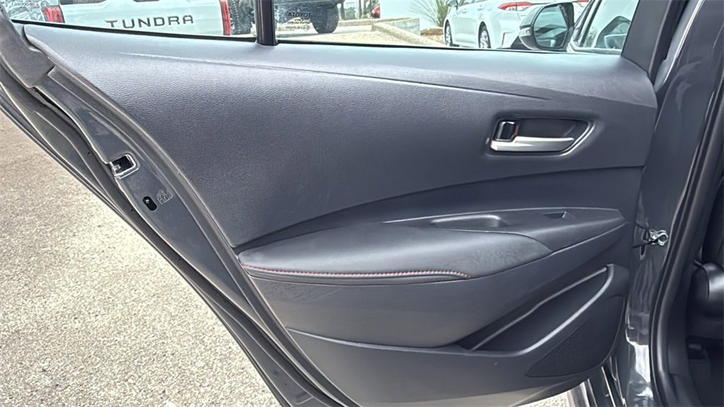 Used 2025 Toyota Corolla SE image 24