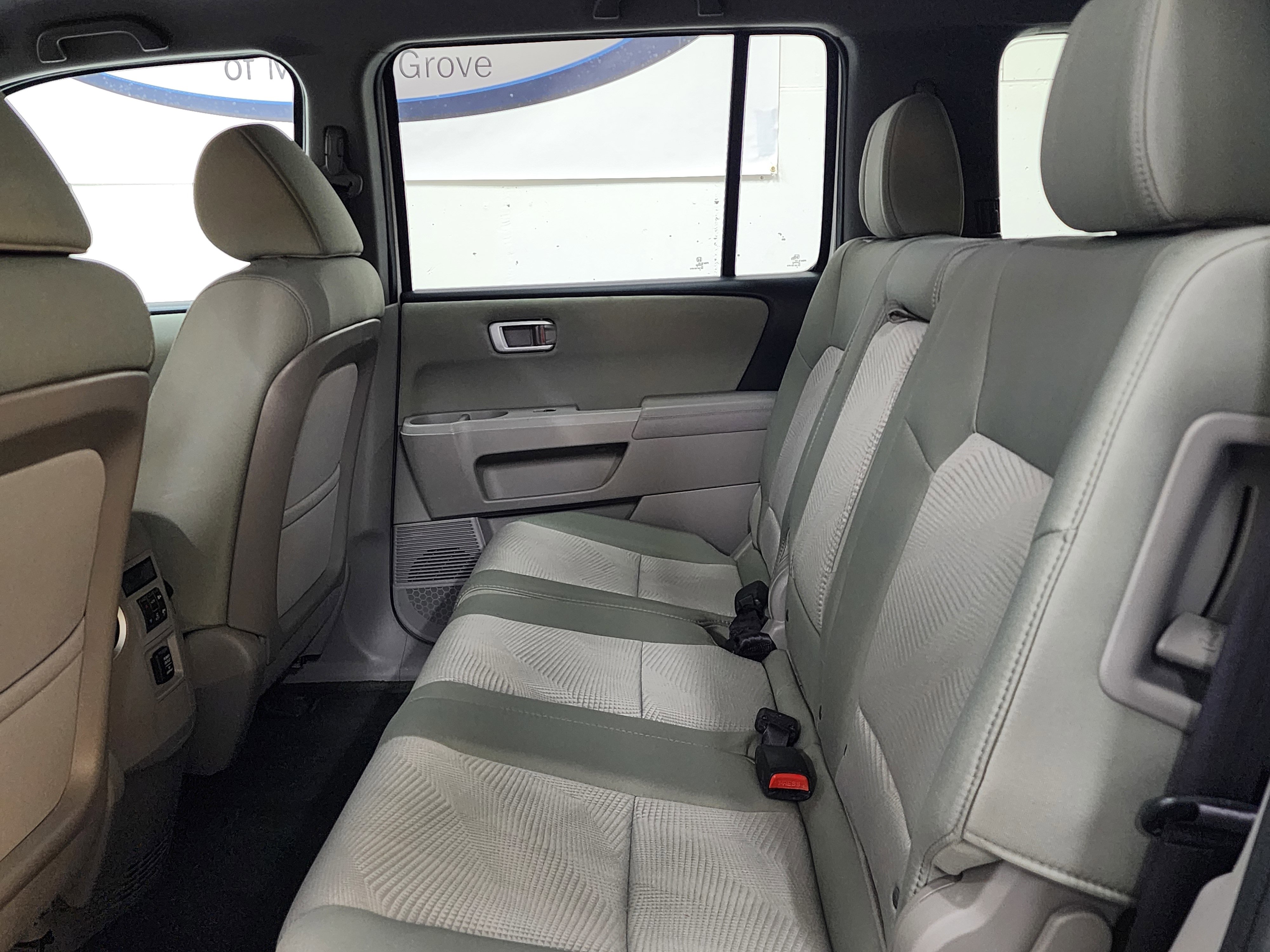 Used 2015 Honda Pilot LX image 17