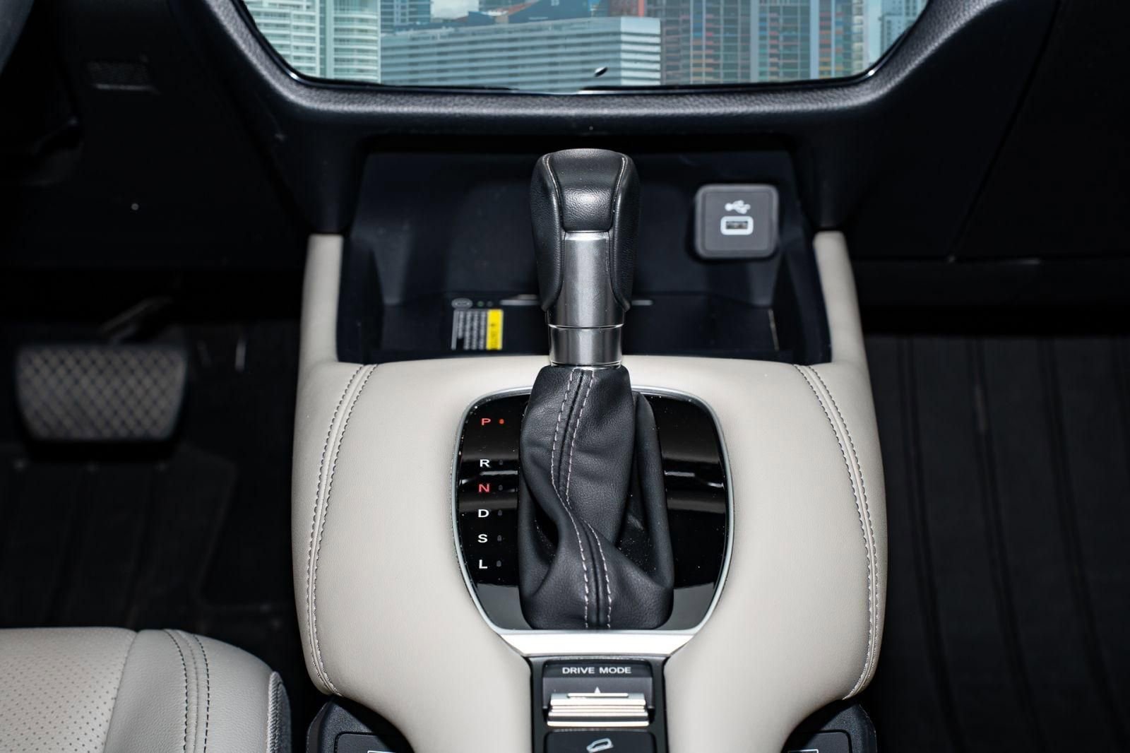Certified 2024 Honda HR-V EX-L image 26