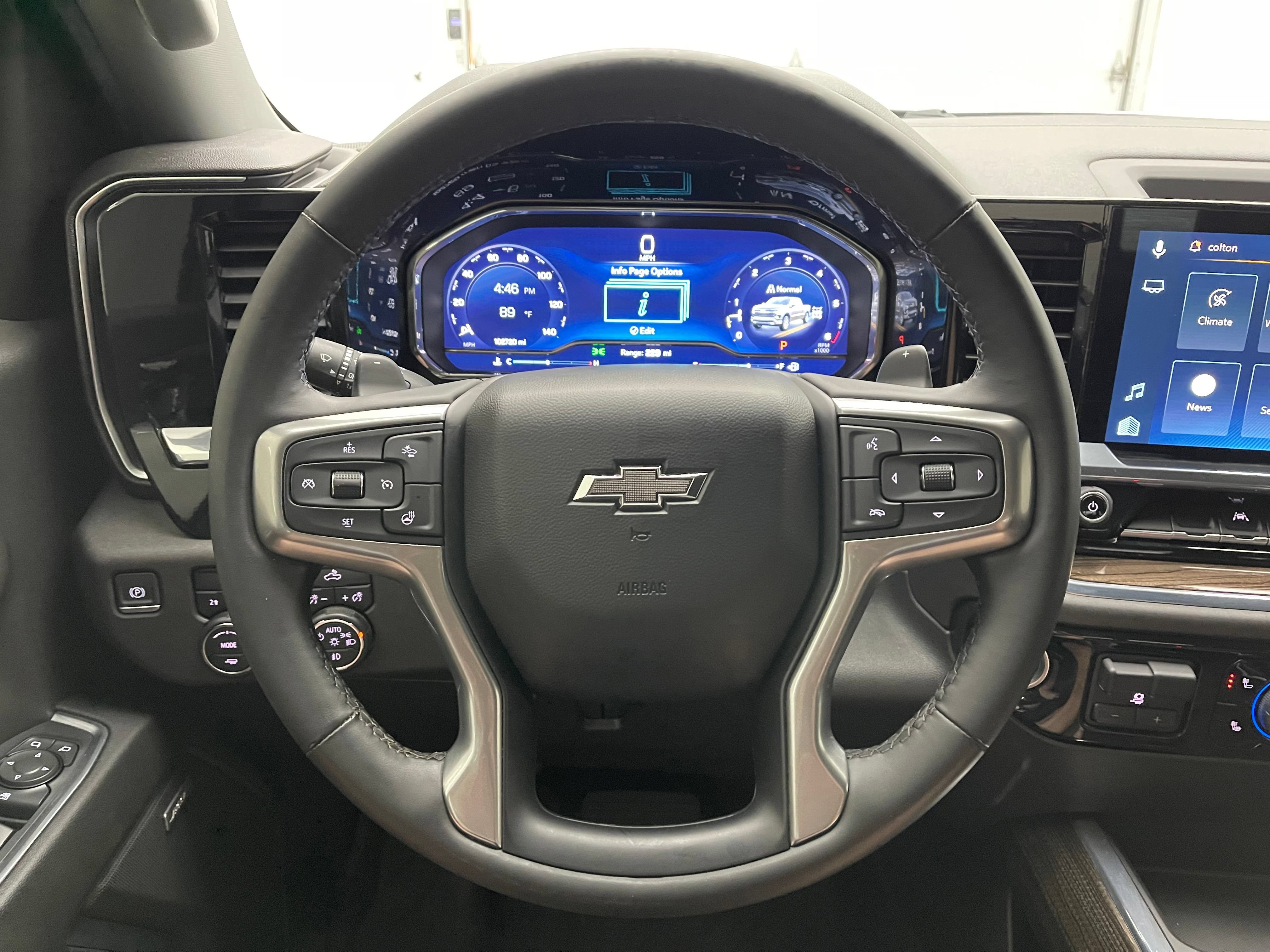 Used 2024 Chevrolet Silverado 1500 RST w/ Redline Edition AWD/4WD image 18