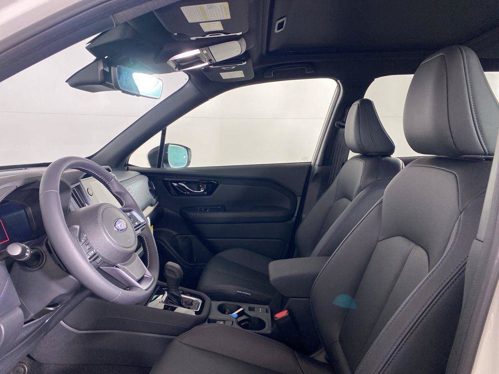 Used 2025 Subaru Forester Limited AWD/4WD image 15