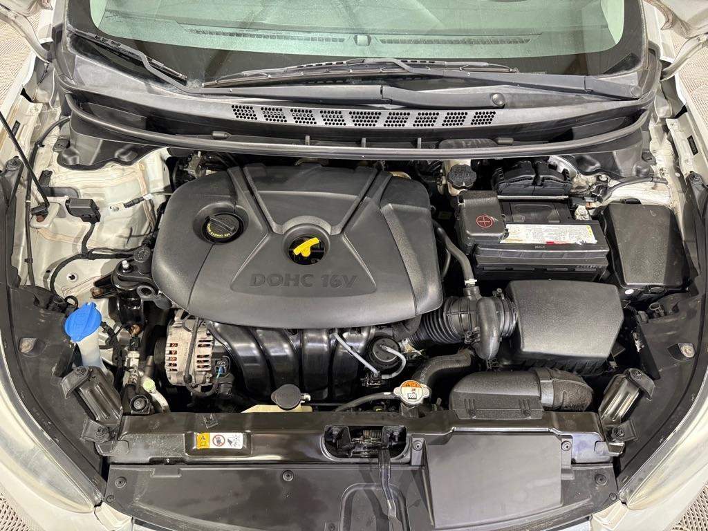 Used 2016 Hyundai Elantra SE FWD image 24