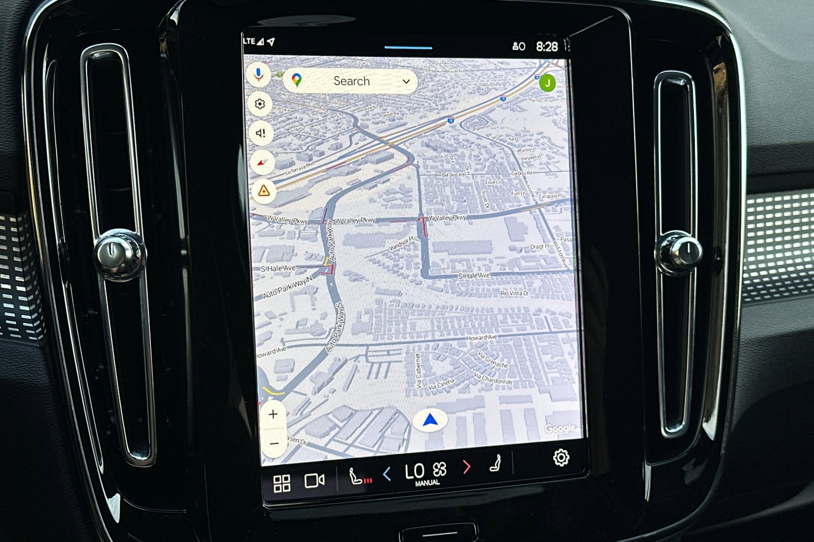 New 2025 Volvo XC40 B5 Plus image 22