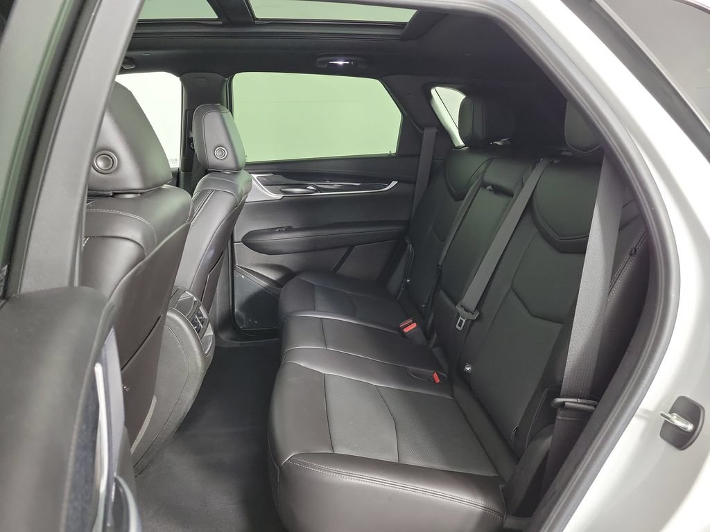 Used 2023 Cadillac XT5 Premium Luxury AWD/4WD image 12