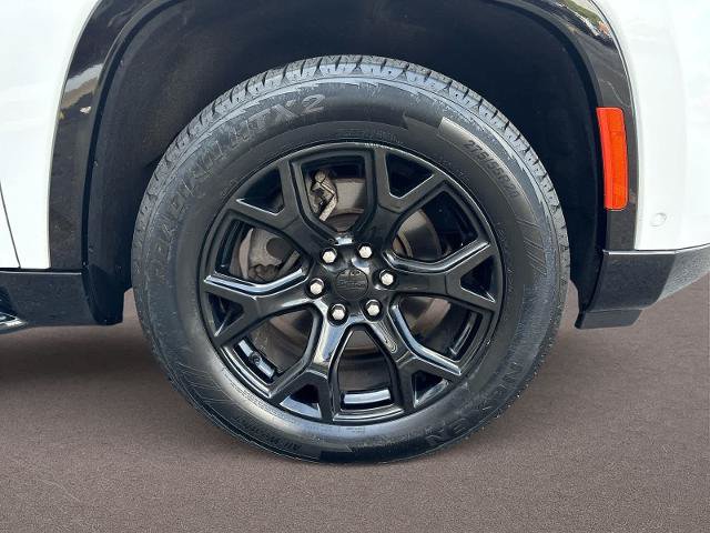Used 2023 Jeep Wagoneer Series II AWD/4WD image 14