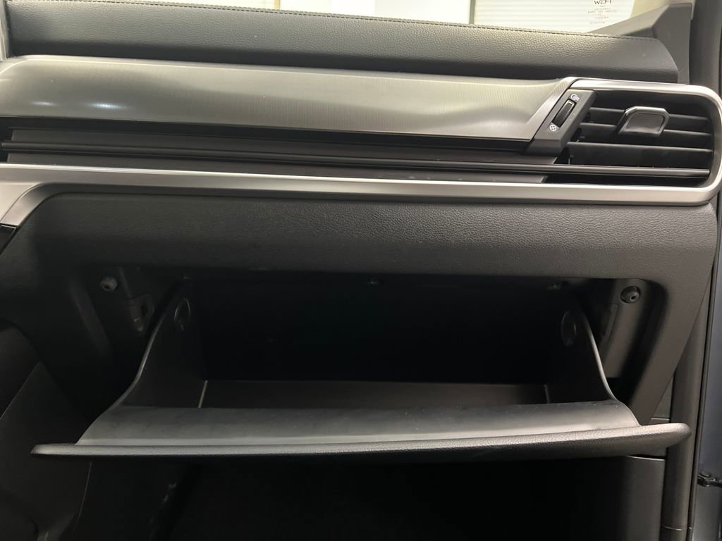 Used 2025 Kia Telluride S image 30