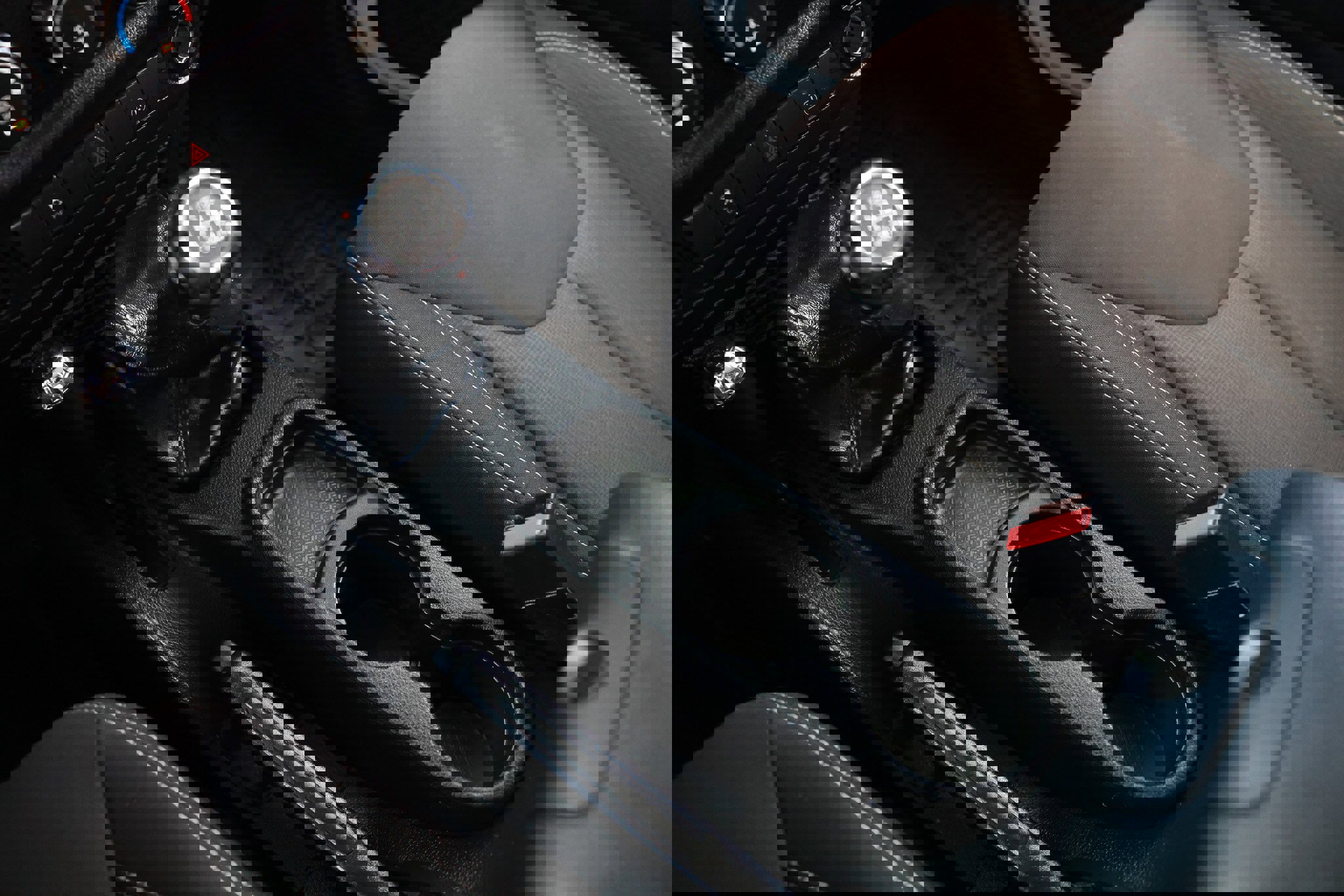 Used 2015 Jeep Wrangler Sahara w/ Connectivity Group image 36