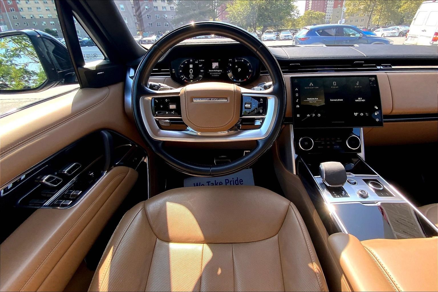 Certified 2023 Land Rover Range Rover Long Wheelbase SE AWD/4WD image 5